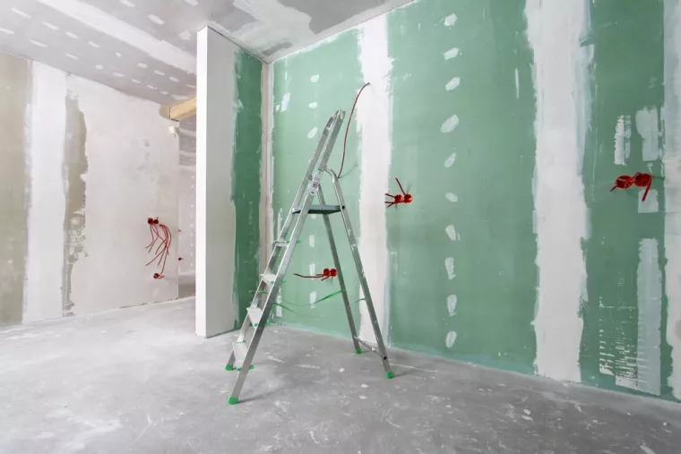 Installer des cloisons sèches dans un appartement familial au 3ème étage, Saint-Malo, AJ Plaquiste